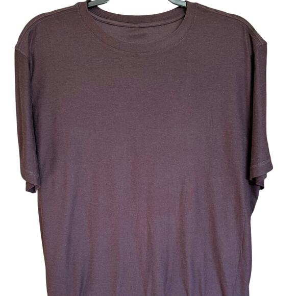 Vuori Strato Tech Tee Shirt Crewneck Short Sleeve In Oxblood Red Size XL - Picture 5 of 11